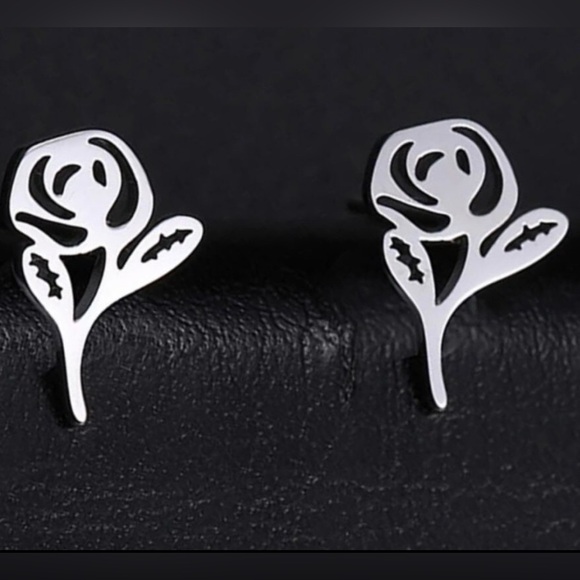 “Beauty Beast” Enchanted Rose Disney Lasercut Cut-Out Outline Floral Silver Stud - Picture 1 of 8